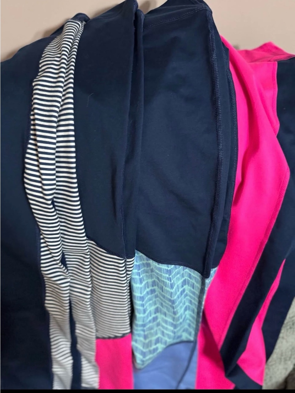 Vineyard Vines Navy, Hot Pink & Striped Leggings lot of 4 pair